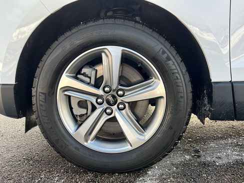 Used 2024 Ford Edge SEL w/ Convenience Package image 10