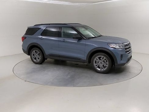 New 2026 Ford Explorer Active w/ Active Comfort Package AWD/4WD image 12