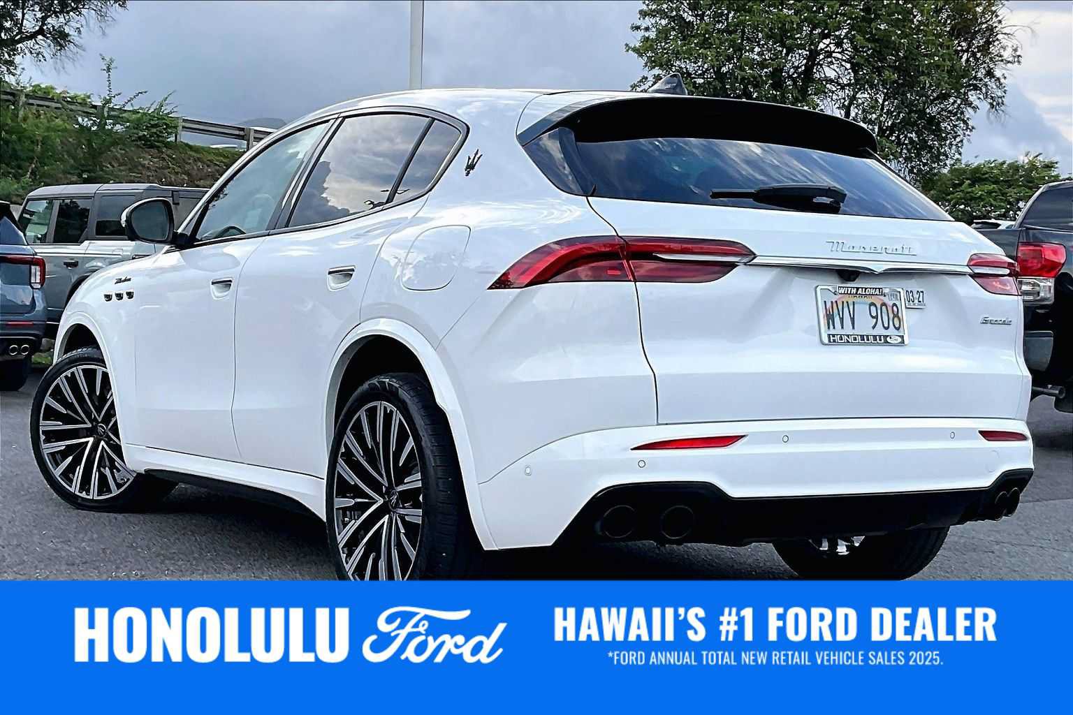 Used 2023 Maserati Grecale Modena AWD/4WD image 4