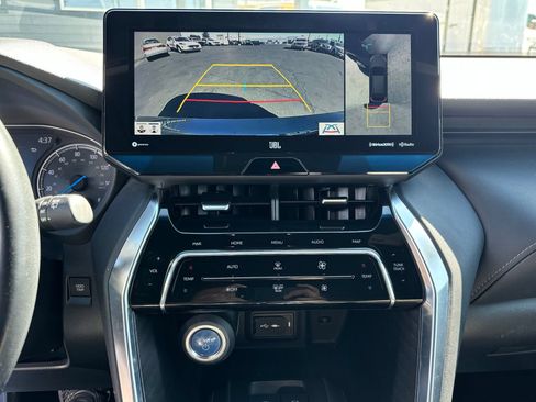 Used 2021 Toyota Venza Limited w/ Advanced Technology Package AWD/4WD image 18