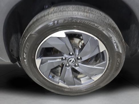 Used 2025 Nissan Rogue SV FWD image 24