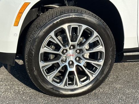 New 2026 GMC Yukon XL Denali w/ Denali Reserve Package AWD/4WD image 20