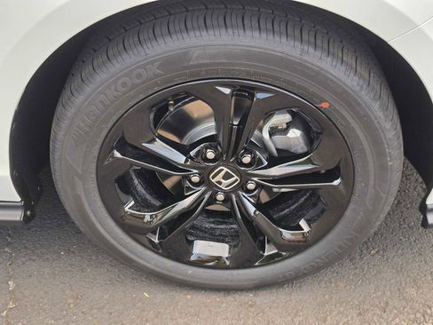 New 2025 Honda Accord SE image 9