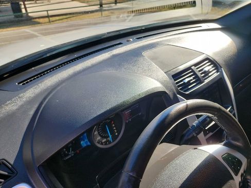 Used 2013 Ford Explorer Limited image 21