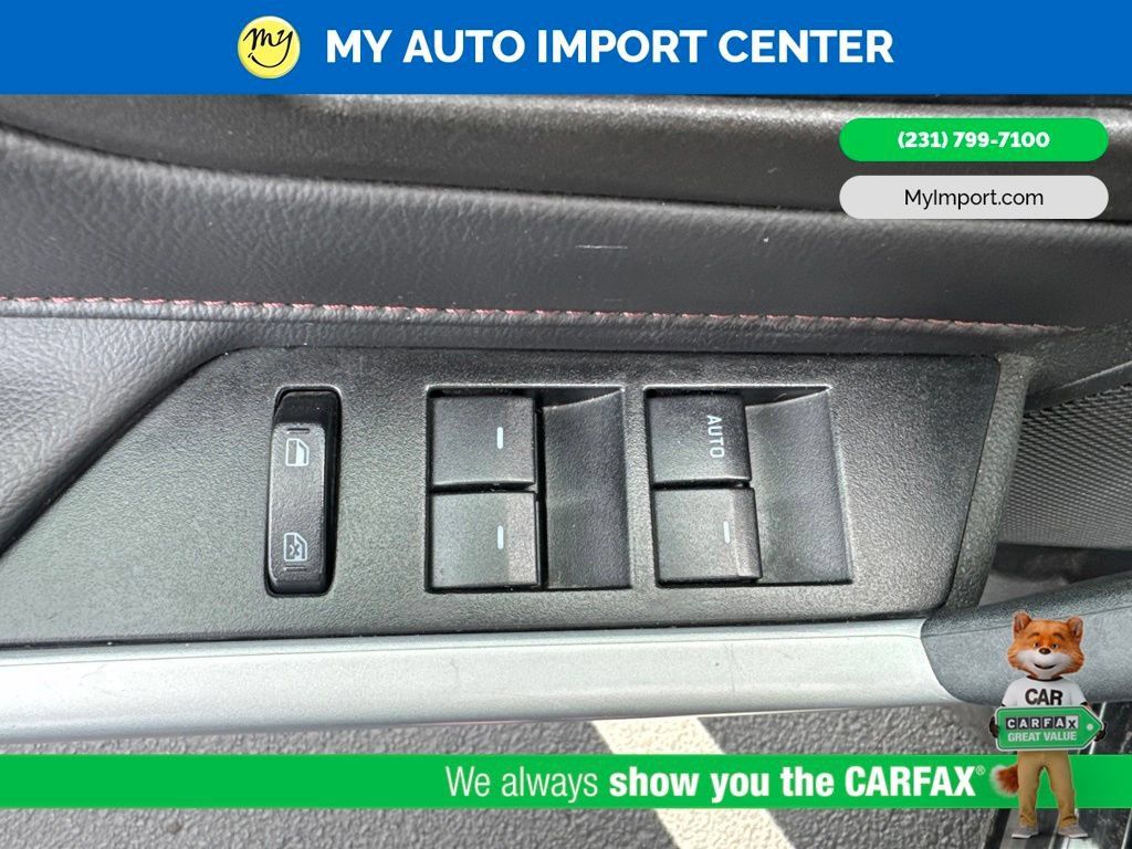 Used 2014 Ford Edge Limited AWD/4WD image 11