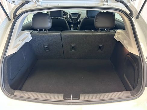 Used 2018 Chevrolet Cruze Premier FWD image 26