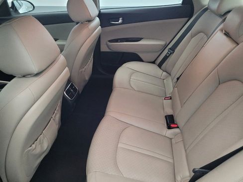 Used 2016 Kia Optima EX image 18