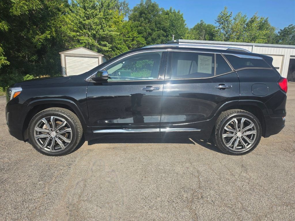 Used 2018 GMC Terrain Denali AWD/4WD image 2