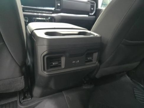 Used 2023 Chevrolet Silverado 1500 RST AWD/4WD image 10