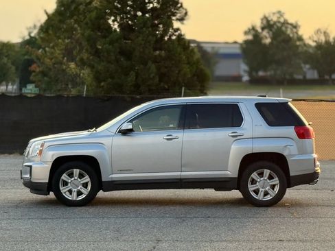Used 2016 GMC Terrain SLE AWD/4WD image 8