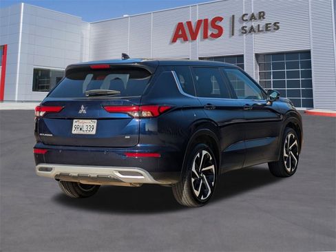 Used 2024 Mitsubishi Outlander SE image 6