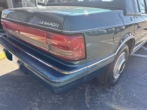 Used 1993 Chrysler LeBaron Landau FWD image 8