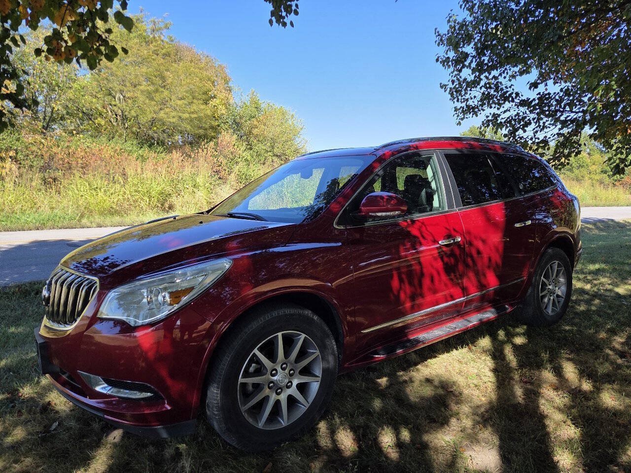 Used 2014 Buick Enclave Leather FWD image 3