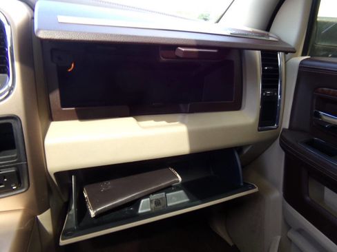 Used 2013 RAM 1500 Laramie Longhorn w/ Convenience Group AWD/4WD image 33