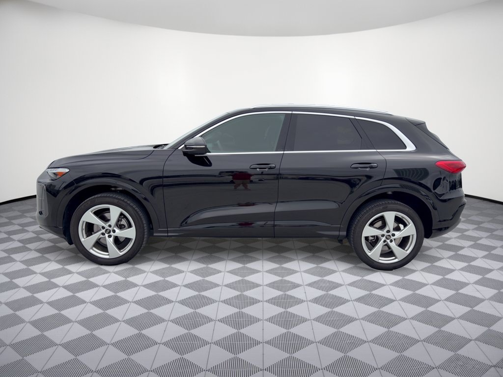 Certified 2025 Audi Q5 Premium Plus AWD/4WD image 2
