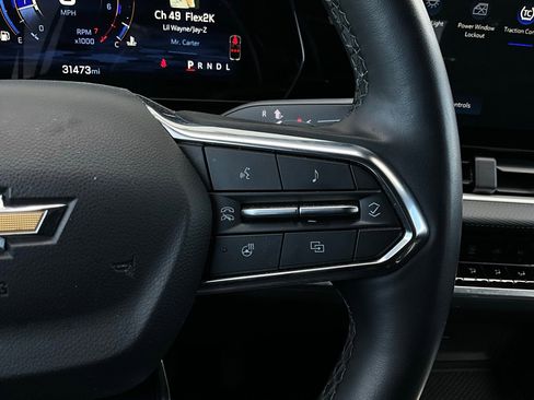 Used 2025 Chevrolet Equinox LT image 32