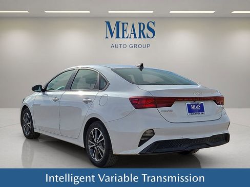 Used 2024 Kia Forte LXS image 4