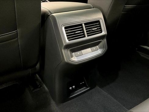 New 2026 Volkswagen Atlas Cross Sport SEL image 16