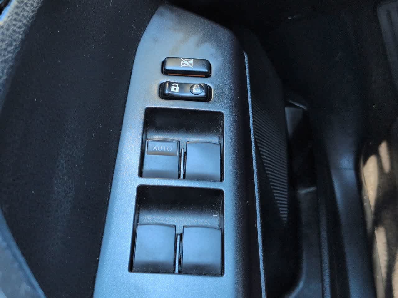 Used 2016 Toyota RAV4 XLE AWD/4WD image 22