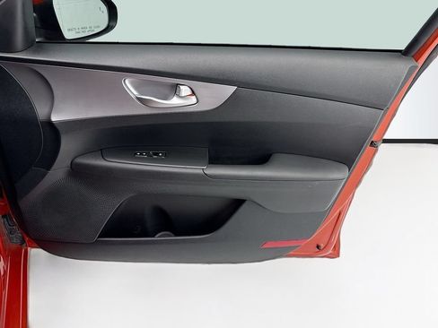 Used 2023 Kia Forte LXS w/ LXS Technology Package FWD image 24