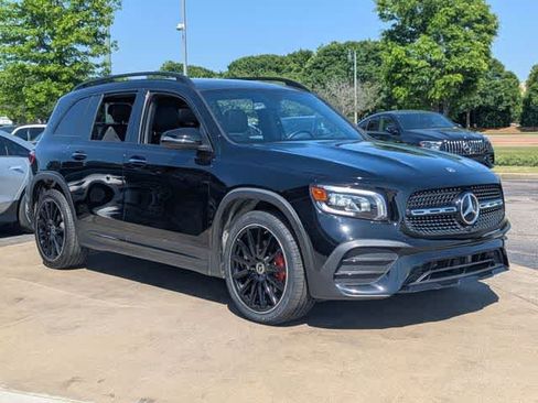Used 2022 Mercedes-Benz GLB 250 image 3