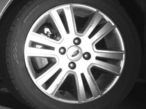 Used 2011 Ford Focus SEL w/ 301A Rapid Spec Order Code FWD image 9