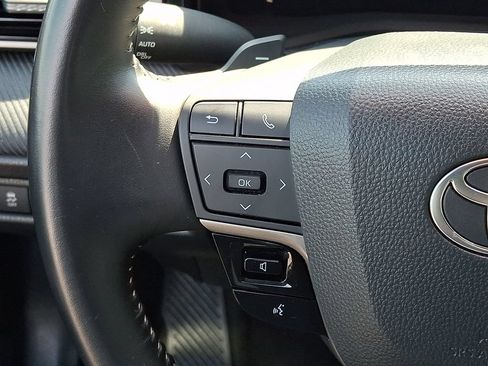 Used 2025 Toyota Camry SE FWD image 21