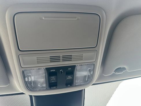 Used 2025 Honda Odyssey EX-L image 78