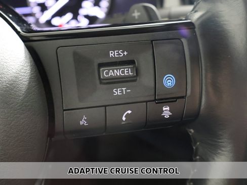 Used 2023 Nissan Pathfinder SL w/ Cargo Package image 4