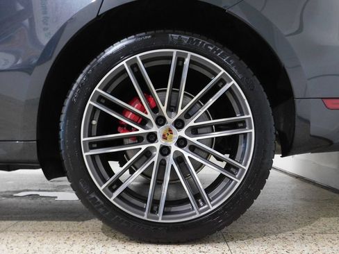 Used 2021 Porsche Macan GTS AWD/4WD image 97