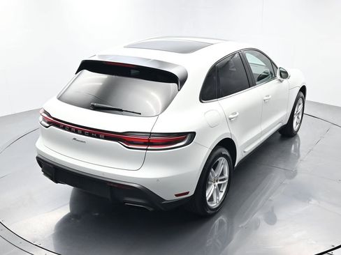 Certified 2023 Porsche Macan image 38