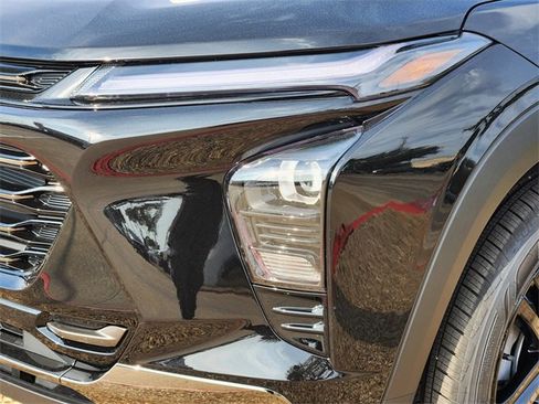 New 2026 Chevrolet Trax ACTIV w/ Sunroof Package image 6