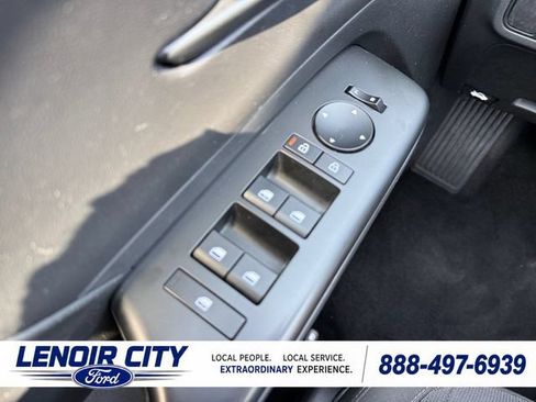 Used 2025 Hyundai Kona SEL FWD image 18