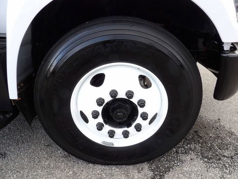 Used 2023 Ford F750 2WD Regular Cab Super Duty image 44