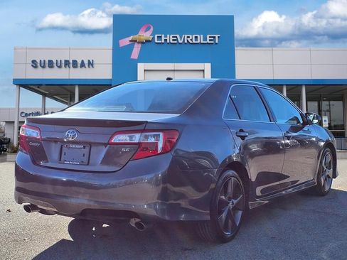 Used 2012 Toyota Camry SE image 4
