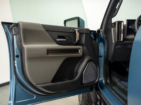 New 2024 GMC Hummer EV 3X w/ Omega Edition AWD/4WD image 26