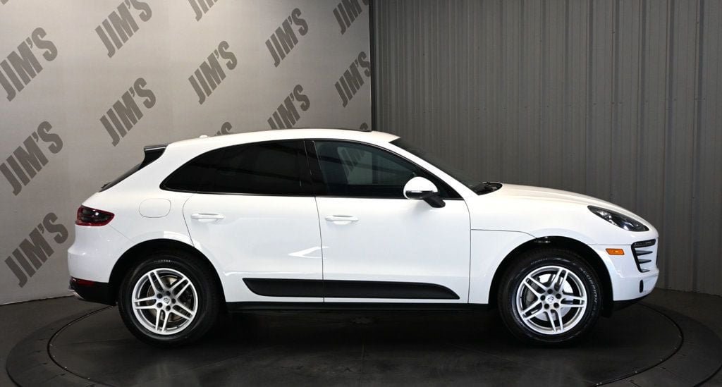 Used 2018 Porsche Macan AWD/4WD image 4