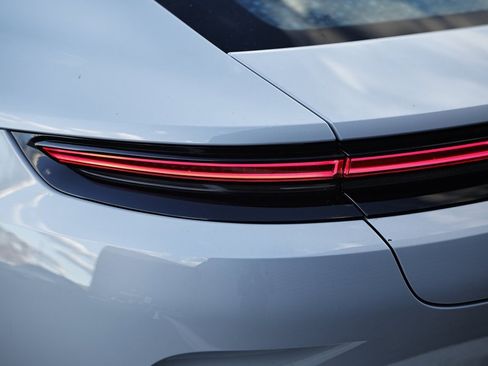 New 2026 Porsche Panamera 4 image 15