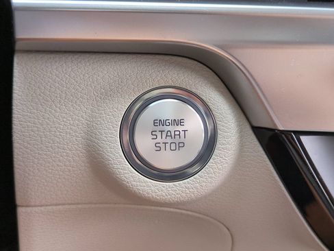 Certified 2025 Kia Telluride S FWD image 29