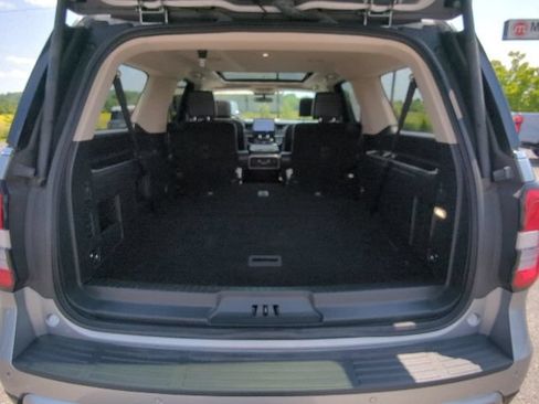 Used 2023 Ford Expedition Max XLT AWD/4WD image 40