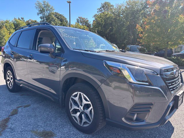 Used 2023 Subaru Forester Premium AWD/4WD image 11