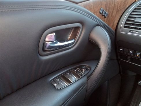 Used 2023 Nissan Armada SL image 26