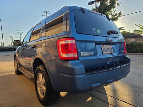 Used 2010 Ford Escape XLT image 32