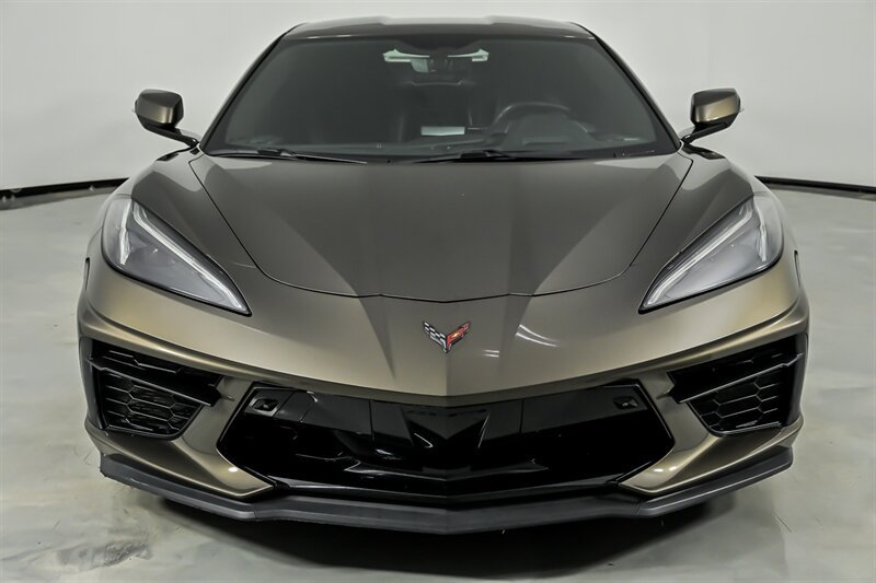 Used 2021 Chevrolet Corvette Stingray Preferred Cpe w/ Z51 Performance Package RWD image 4