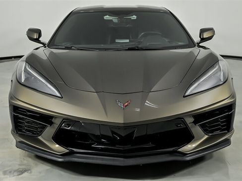 Used 2021 Chevrolet Corvette Stingray Preferred Cpe w/ Z51 Performance Package RWD image 4