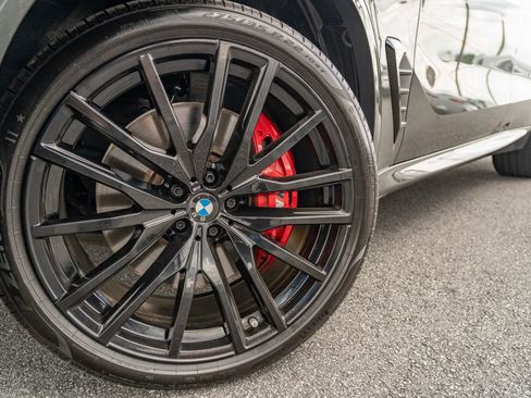 Used 2025 BMW X5 M60i AWD/4WD image 3