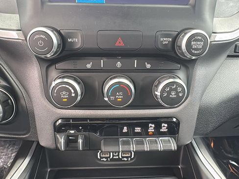 Used 2022 RAM 2500 Lone Star w/ Night Edition image 16