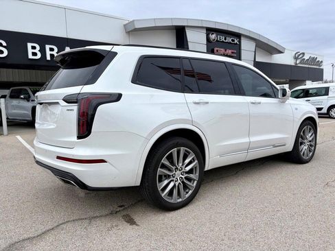 Used 2020 Cadillac XT6 Sport image 3