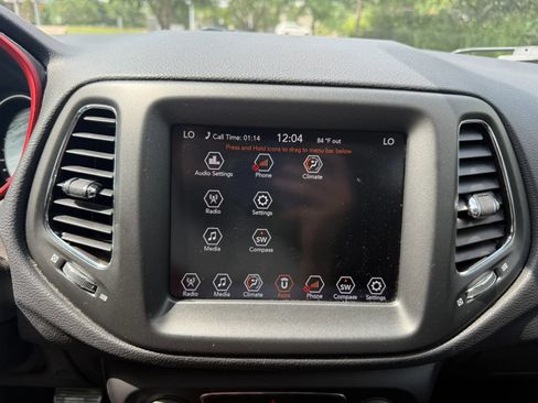 Used 2019 Jeep Compass Trailhawk AWD/4WD image 36