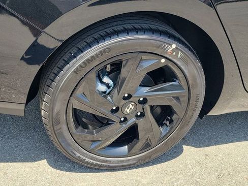 New 2026 Hyundai Elantra Sport FWD image 27